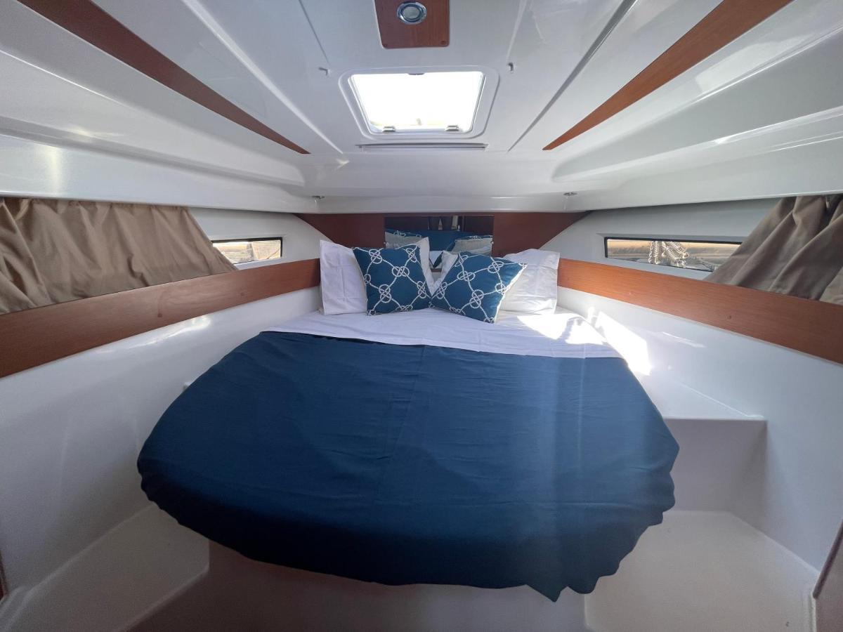 Botel Bella Storia Menton